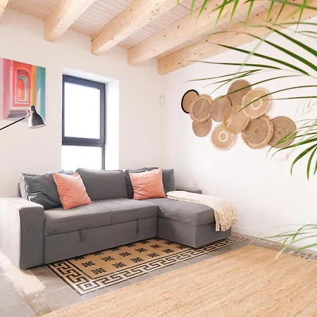 Ferienhaus Charming Townhouse With Parking In San Cristóbal de La Laguna