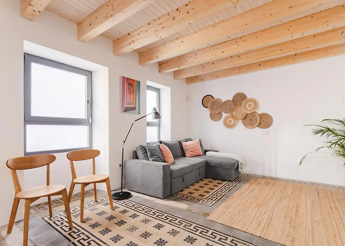 Charming Townhouse With Parking In San Cristóbal de La Laguna