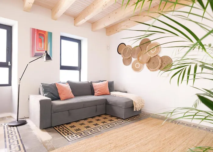 Ferienhaus Charming Townhouse With Parking In San Cristóbal de La Laguna