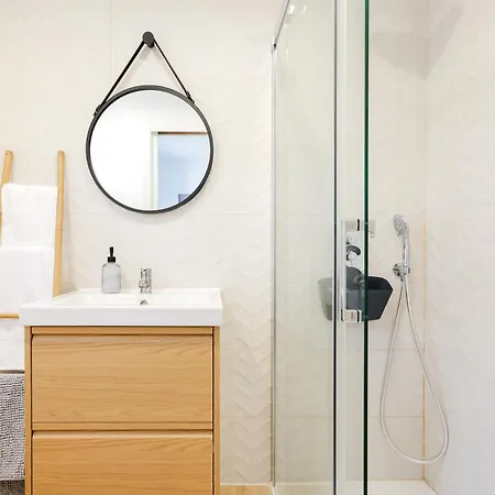 Charming Townhouse With Parking In Σαν Κριστόμπαλ ντε Λα Λαγούνα